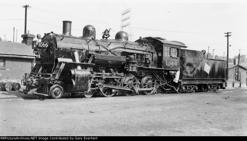 MILW 4-6-0 #1066 - Milwaukee Road